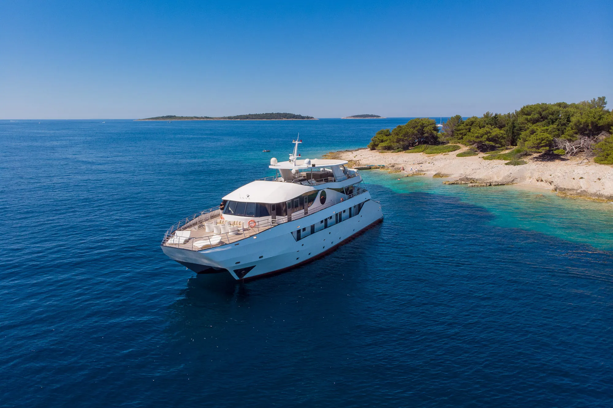 Yacht at deserted island 3